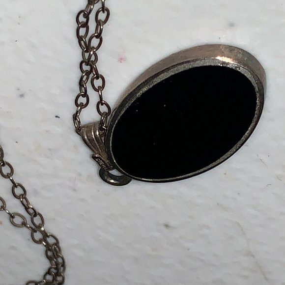 19" Vintage Cable chain with Onyx Starburst Pendant - Picture 14 of 16